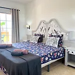 Granada Park Paradise Retreat * 美洲海滩