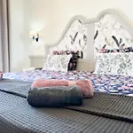 Granada Park Paradise Retreat 公寓 *